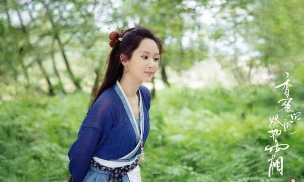 杨紫和平分手引热议，明星的感情生活被时刻关注，谁的问题？