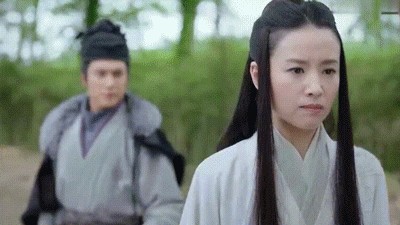 松口姐弟恋 避谈潘粤明 董洁想重新开始为啥黑粉总纠结她的过去