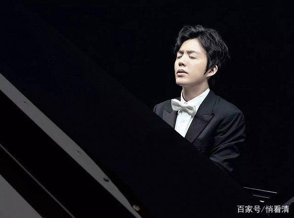 来自重庆最帅的4位男明星，第2位是世界冠军，最后一位人气爆棚