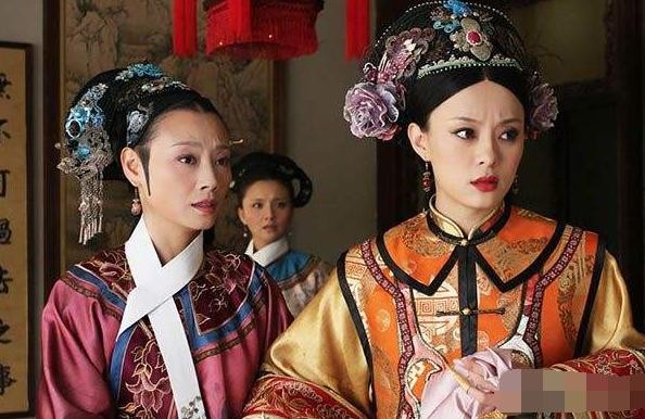 《甄嬛传》：端妃做温宜养母，帮甄嬛立足，为何从不向太后请安？