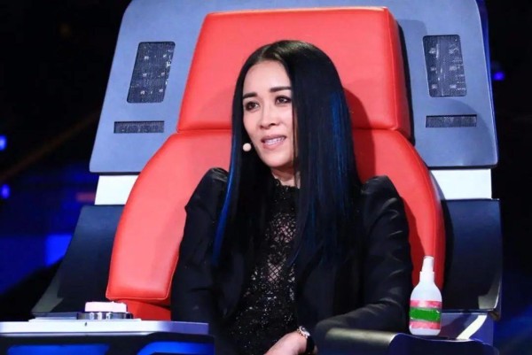 无人“敢潜”的4位女星，表面是艺人实际上是大佬，尤其是第三位