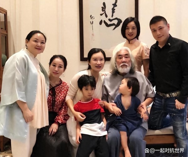 张纪中给儿子补课，被质疑儿子长相不像父亲，本尊回应含糊其辞