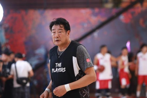 篮球界前辈李玉林