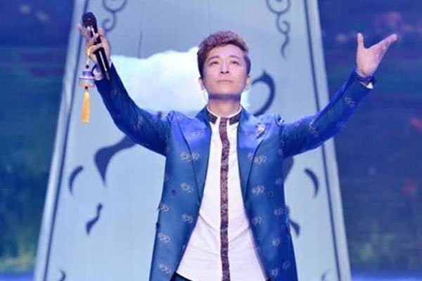 于毅和吴越长得好像 吴樾和于毅怎么那么像