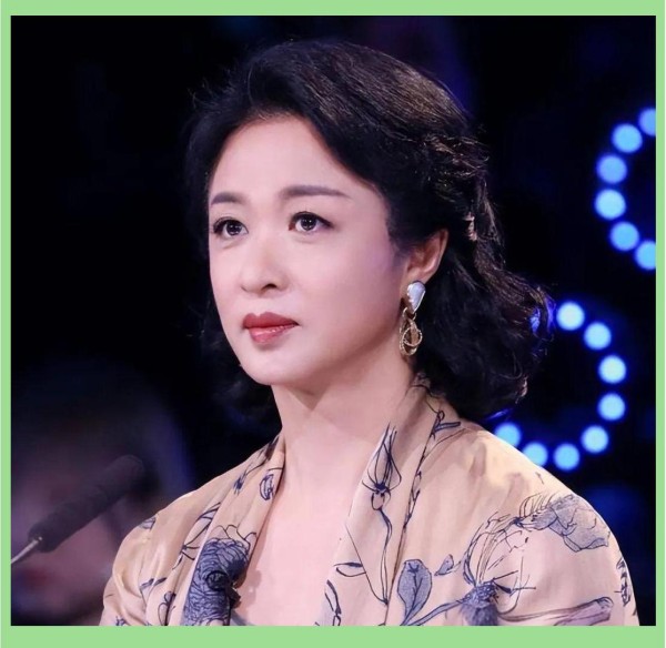 中国国籍：四位艺人的坚守与信仰