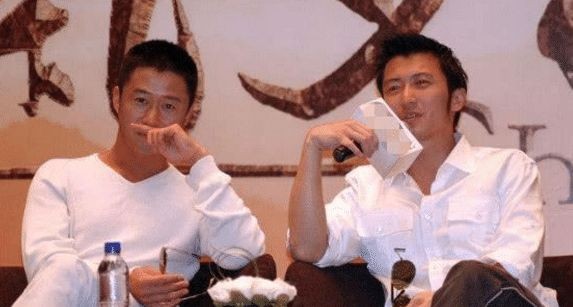 吴京一脚把谢霆锋踢下楼，从此两人再无合作，霆锋：心里有阴影了