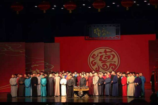 德云社：从相声园子到娱乐巨舰