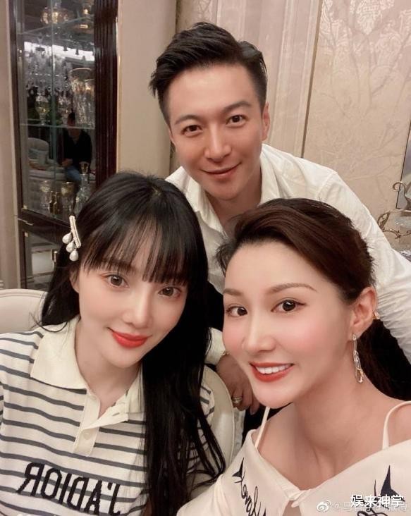 李小璐一家与绯闻男友聚会，称对方是干弟弟，8岁的甜馨样貌大变