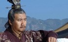 钱，在权力面前一文不值！顶多就是一棵韭菜
