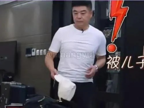 武艺爸爸叫什么名字哪里人？他妈妈杨秀芳的个人资料照片