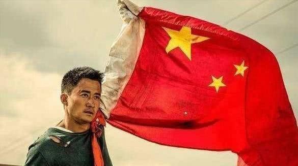 有明星艺人却不认识中国国旗还强词夺理。这种艺人也配在中国待?