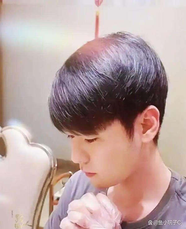 张云雷与粉丝真挚情谊：双向奔赴的深刻感动