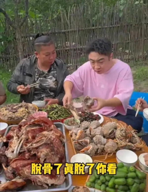国际友人与明星齐聚，东北风情吸引无限关注