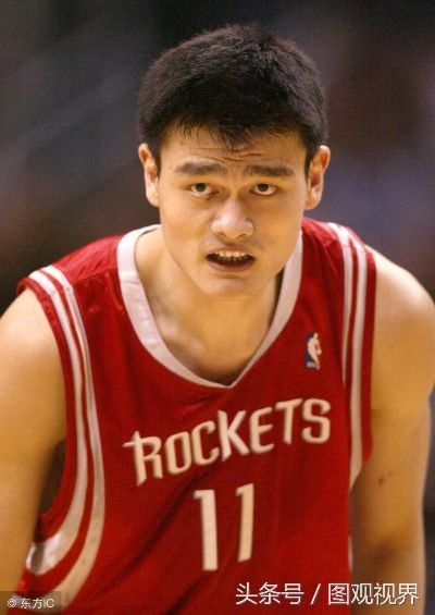 众NBA球员姚明的职业生涯回顾
