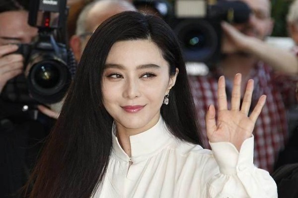 明星也追星？杨幂偶像谢霆锋，最后一位是追星赢家。