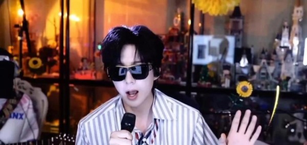被“资本”控制的大明星，最惨的莫过于刘宇宁，他却用3000万粉丝当资本，粉丝与他亲密互动成为他最坚实的底气