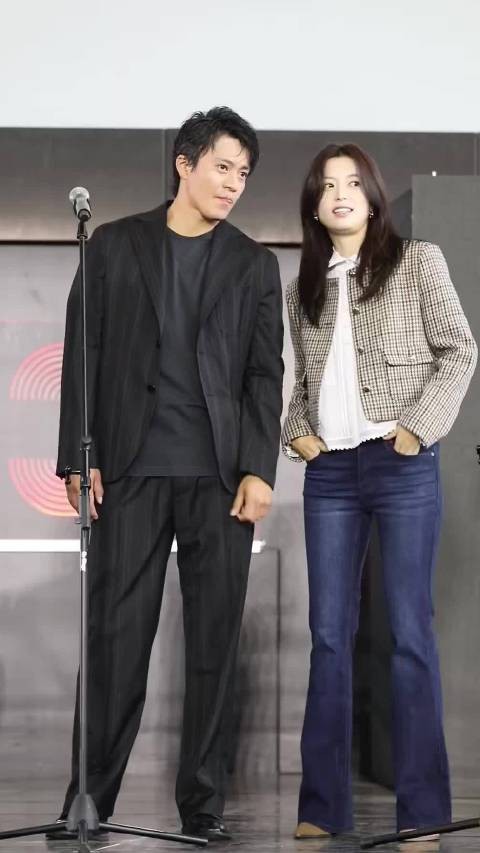再来一组小栗旬韩孝周好舒服的身高差