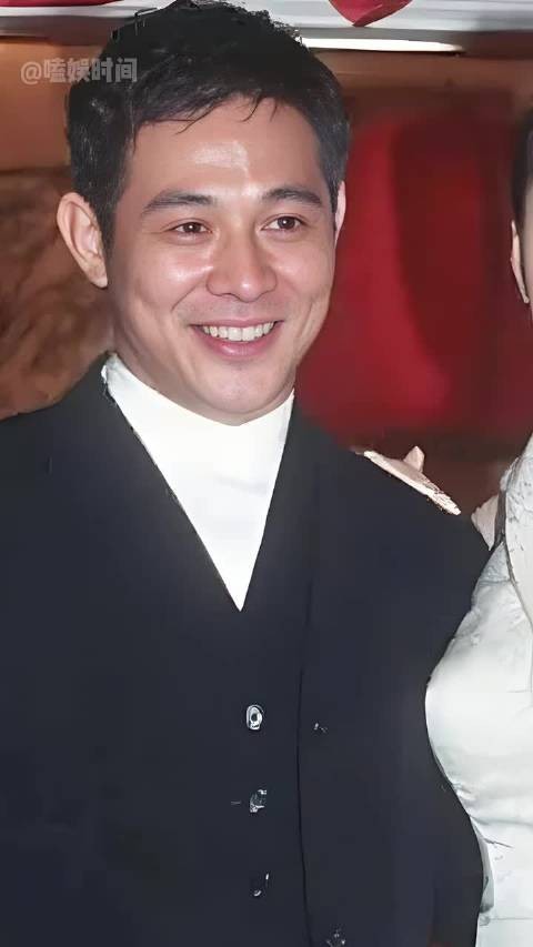 利智婚后隐退原因揭晓,李连杰采访透露实情