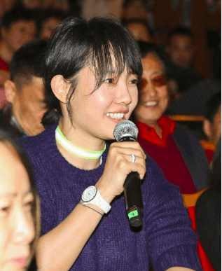 陈羽凡陪同白百何拍戏疑似复合? 网友: 别忘了你退出娱乐圈的决定