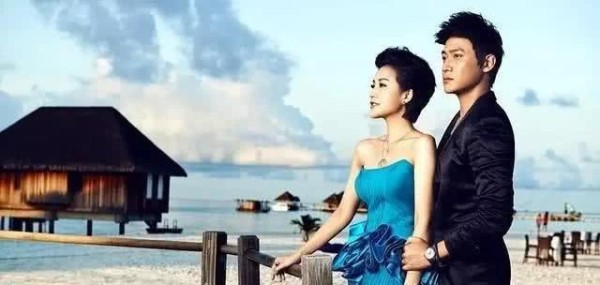 央视一姐董卿，阴差阳错当上主持人，她和陆毅居然有这层关系