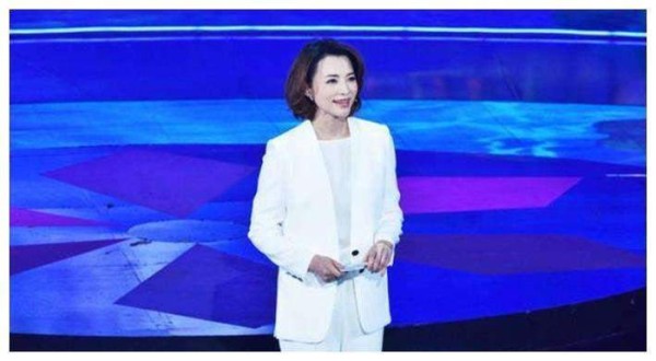 隐瞒多年后，央视一姐董卿与陆毅真实关系被扒，真是令人想不到