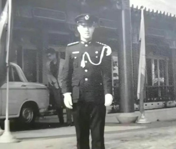 81岁李昌钰：因妻子去世痛不欲生，却在16个月后迎娶小18岁的娇妻