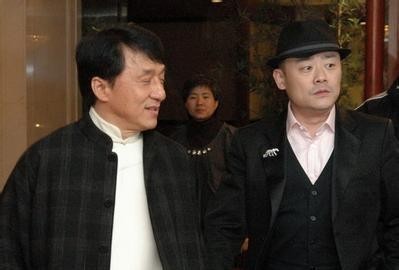 周立波当年婚礼，成龙前往参加，他和成龙是什么关系？