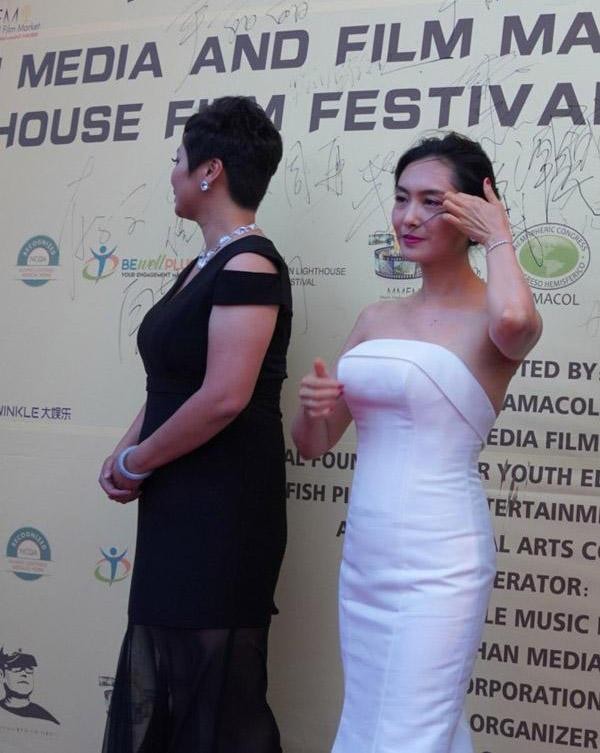 朱茵女儿到底长什么样？当看清正脸照后，网友：盗版“紫霞仙子”