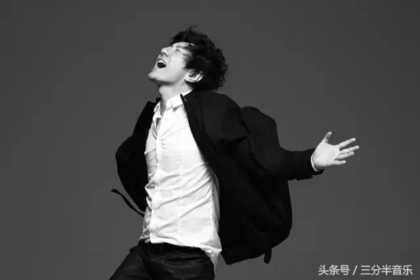 这三个女人影响了郑钧的一生