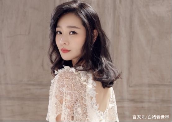 她是张嘉译“御用媳妇”，多次合作仍无人问津，今被张国立带红