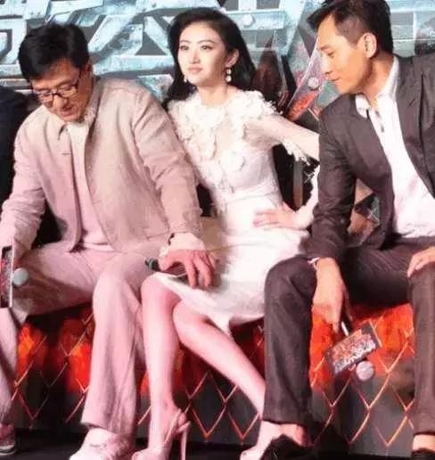 景甜自爆和成龙的关系，京城四美不枉虚名!