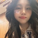 没有差别不能定制内部的麦 那明星花大价格做几个不同的麦有什么用？就为了外表好看点是吗 没见过这么弱智的啊
