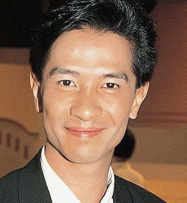 钟保罗葬礼明星都有谁？钟保罗蓝洁瑛什么关系