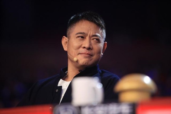 李连杰势力到底有多大？鲁豫道出真相：和马云逛街、马化腾帮忙