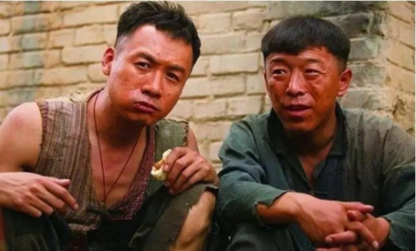 深入探讨娱乐圈中不为人知的明星友谊