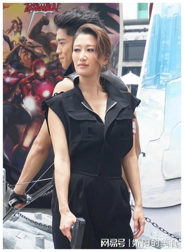 她是最豪放的星二代，一年换7个男友，未婚生娃孩子爸不知是谁