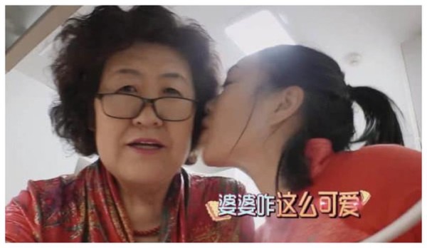 钟丽缇婆婆谈婚姻经营：百分之九十的矛盾都是对方父母引起的