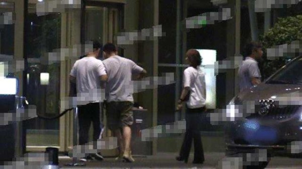 王子文恋情曝光？与神秘男子深夜同回酒店，得知男方身份网友傻眼