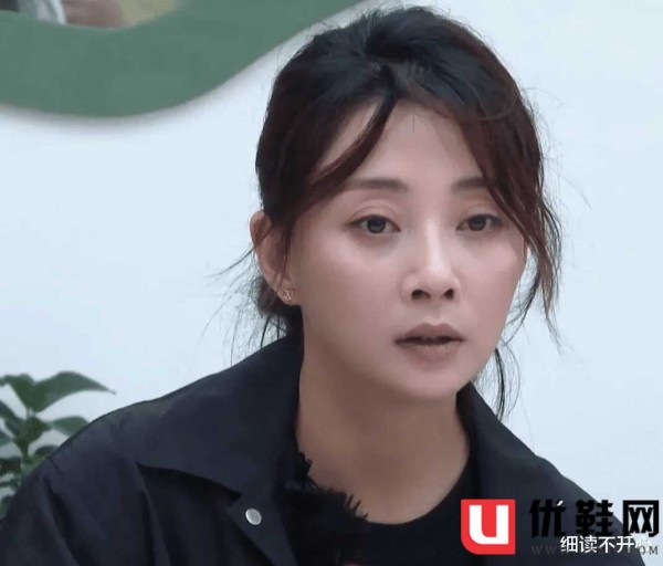 《中餐厅》里的网红厨师詹大厨，一边讨好明星，一边欺负素人出身的面点师