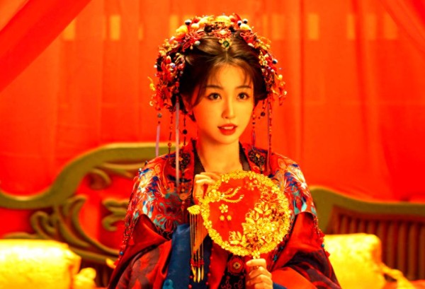 《永夜星河》中郭修与五仙女的意外关联