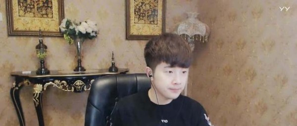 被天佑阿哲封杀的两个主播，如今成这样，网友都是自找的！