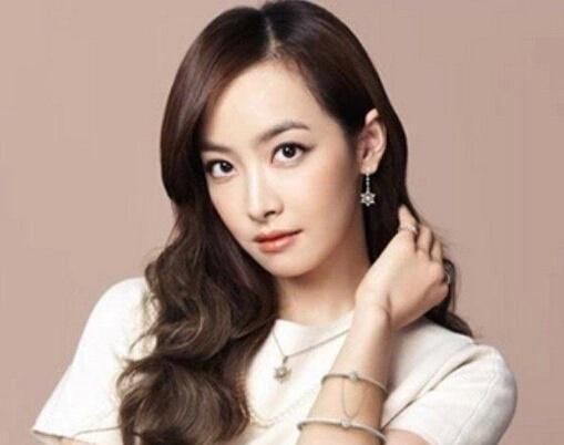 与杨洋最有“夫妻相”的4位女星, 李沁宋茜上榜, 第4呼声最高