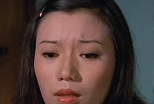 与狄龙匹配的屏幕不是井莉，是她