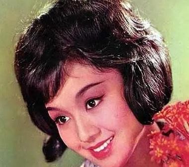 与狄龙匹配的屏幕不是井莉，是她