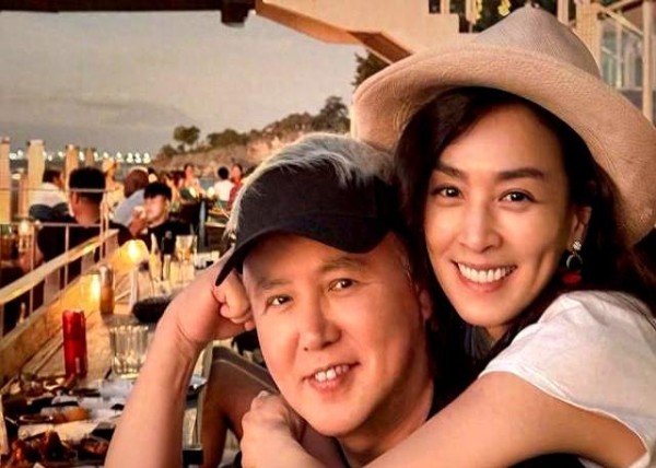 张庭儿女近况：炫富后又晒舞，这自信哪来的？