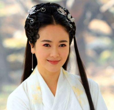 她被誉为“氧气美女”，陈道明的绯闻对象，演“蛇蝎美人”太吸睛