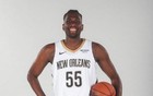 2年1600万合同！鹈鹕官方晒中锋卢尼定妆照