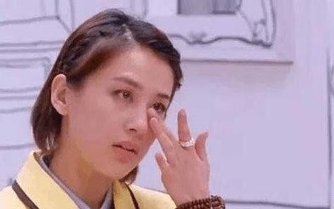 黄圣依公开谈杨子前妻：我们关系没那么遭 我解救了她 网友热议