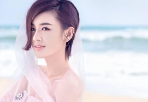 黄圣依公开谈杨子前妻：我们关系没那么遭 我解救了她 网友热议