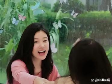 杨子姗宣布解约！杨天真半个字没提“不舍”，背后现实很扎心